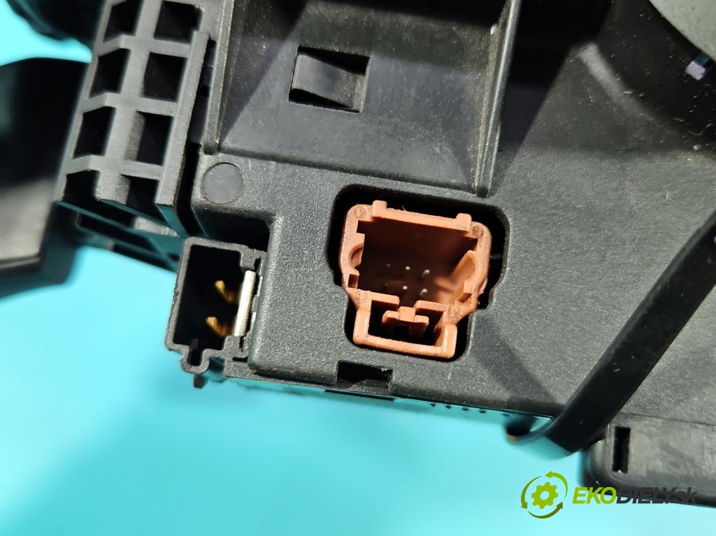 Fiat Ulysse II 2002-2010 2.0 jtd 109 HP manual 80 kW 1997 cm3 5- prepínač komplex: 96477522XT (Prepínacie páčky pod volantom)