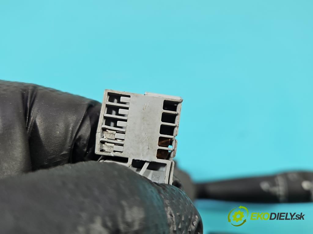 Fiat Ulysse II 2002-2010 2.0 jtd 109 HP manual 80 kW 1997 cm3 5- prepínač komplex: 96477522XT (Prepínacie páčky pod volantom)