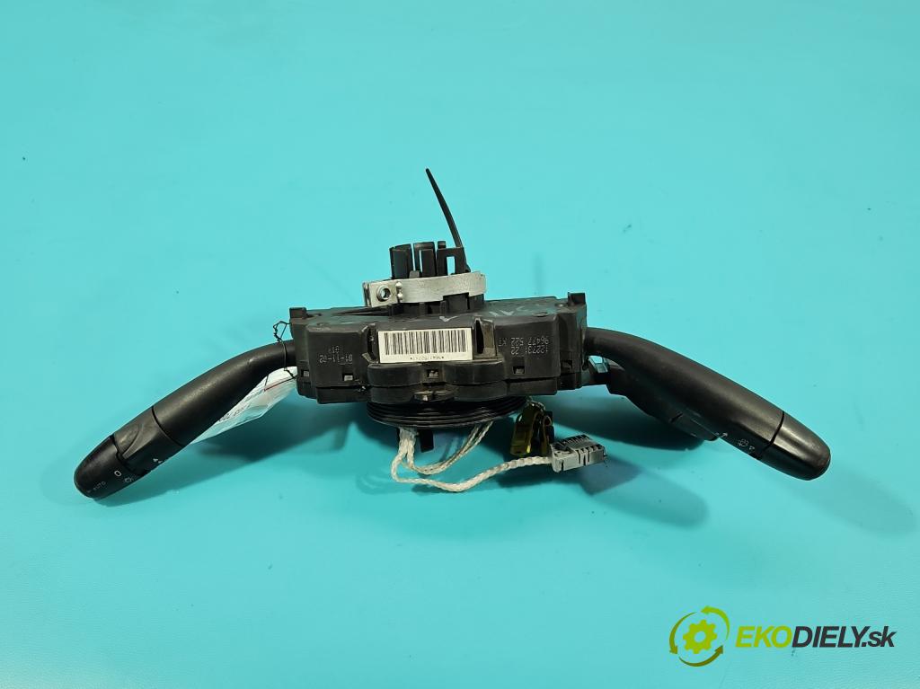 Fiat Ulysse II 2002-2010 2.0 jtd 109 HP manual 80 kW 1997 cm3 5- prepínač komplex: 96477522XT (Prepínacie páčky pod volantom)
