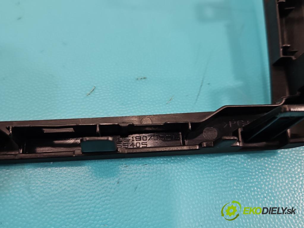 Toyota Avensis III T27 2009-2018 2.2 D-CAT 150 hp automatic 110 kW 2231 cm3 5- lišta ozdobná interiéry: 55670-05090