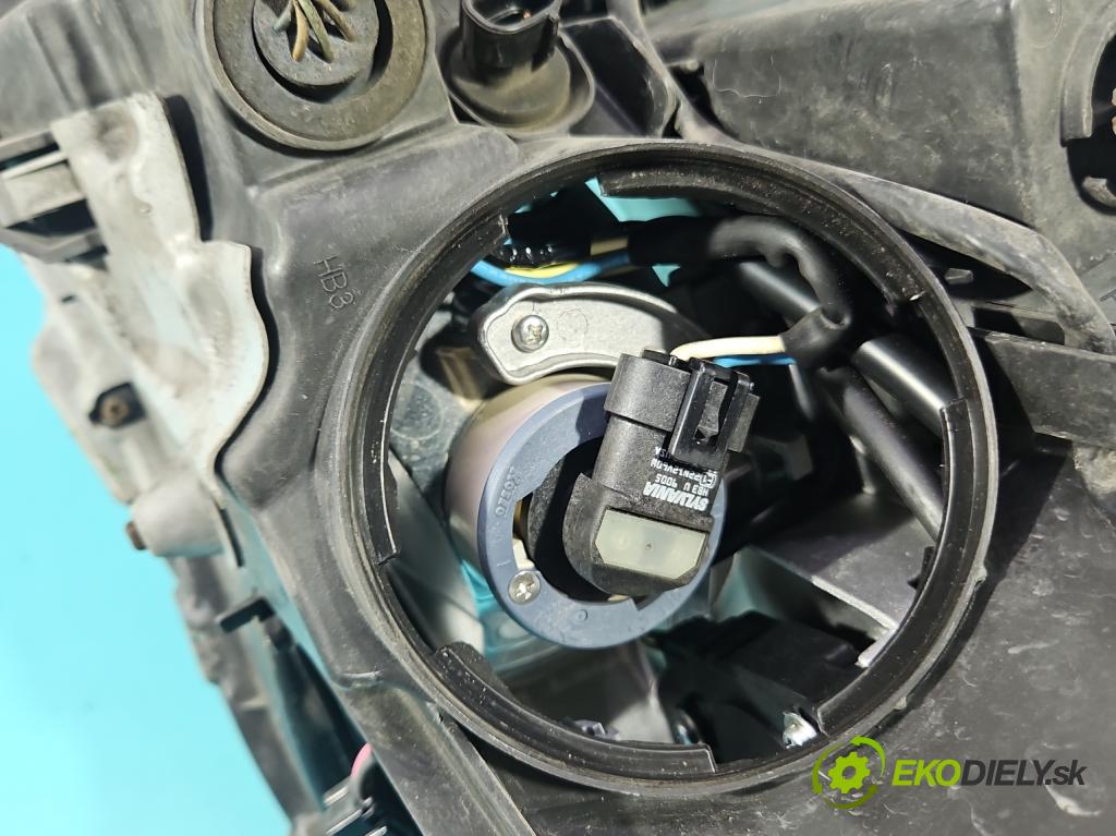 Toyota Avensis III T27 2009-2018 2.2 D-CAT 150 HP automatic 110 kW 2231 cm3 5- Reflektor: pravý H279HR-AE (Svetlo predné pravé)