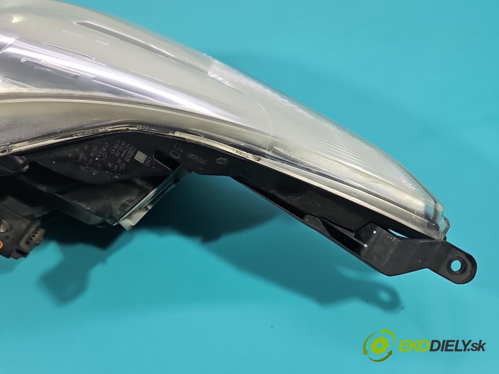 Toyota Avensis III T27 2009-2018 2.2 D-CAT 150 HP automatic 110 kW 2231 cm3 5- Reflektor: pravý H279HR-AE (Svetlo predné pravé)