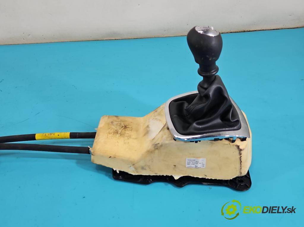 Renault Megane III 2008-2016 1.5 dci 110 HP manual 81 kW 1461 cm3 5- Páka: Změny: stupeň,rýchlosť 749046172R (Rýchlostná páka (kulisa))