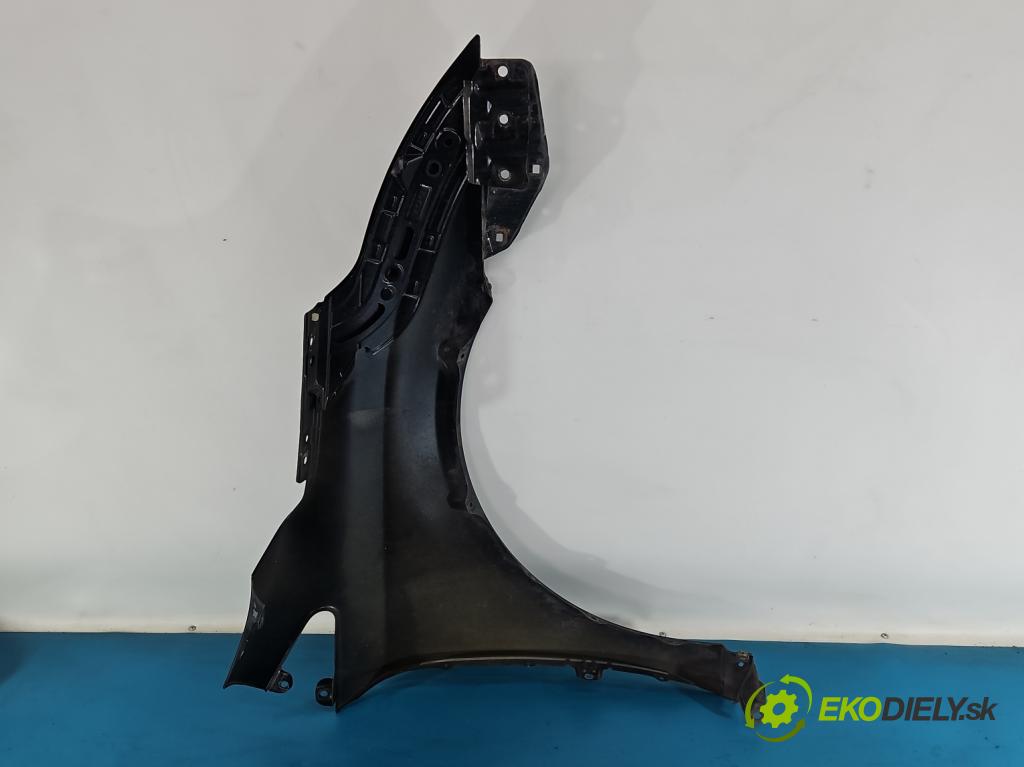 Toyota Avensis III T27 2009-2018 2.2 D-CAT 150 hp automatic 110 kW 2231 cm3 5- blatnik přední levý  (Levý přední blatník)