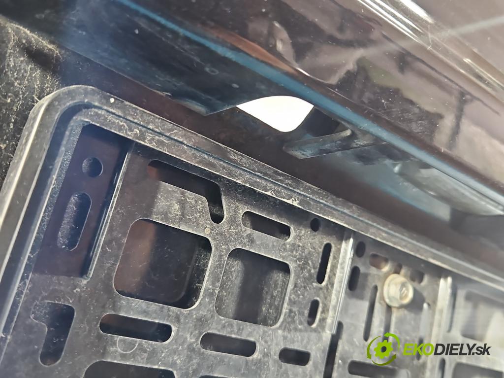 Toyota Avensis III T27 2009-2018 2.2 D-CAT 150 hp automatic 110 kW 2231 cm3 5- zadní kufrové dveře  (Zadní kapota (kufr))