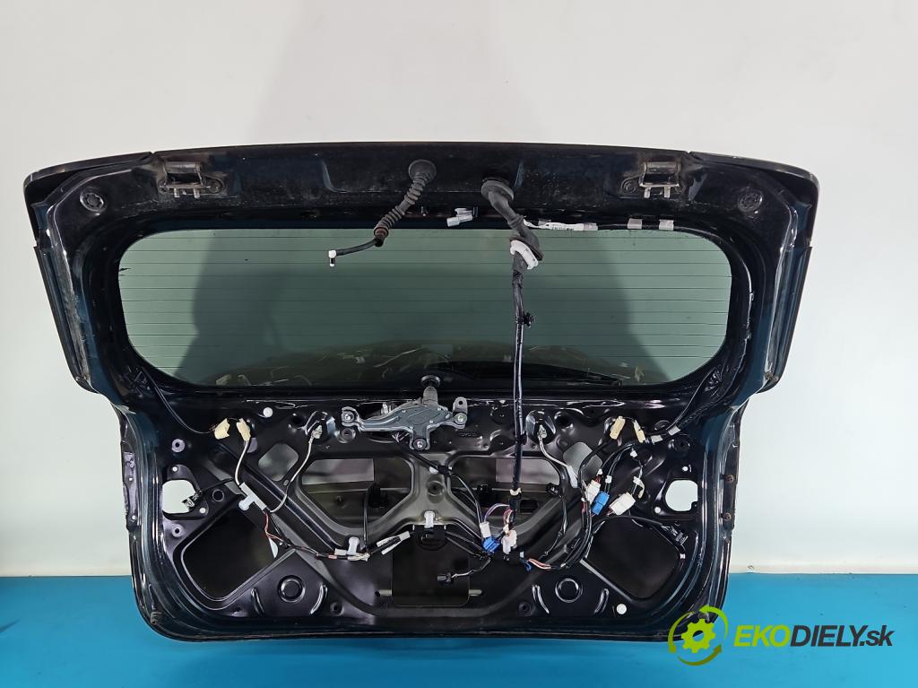 Toyota Avensis III T27 2009-2018 2.2 D-CAT 150 hp automatic 110 kW 2231 cm3 5- zadní kufrové dveře  (Zadní kapota (kufr))