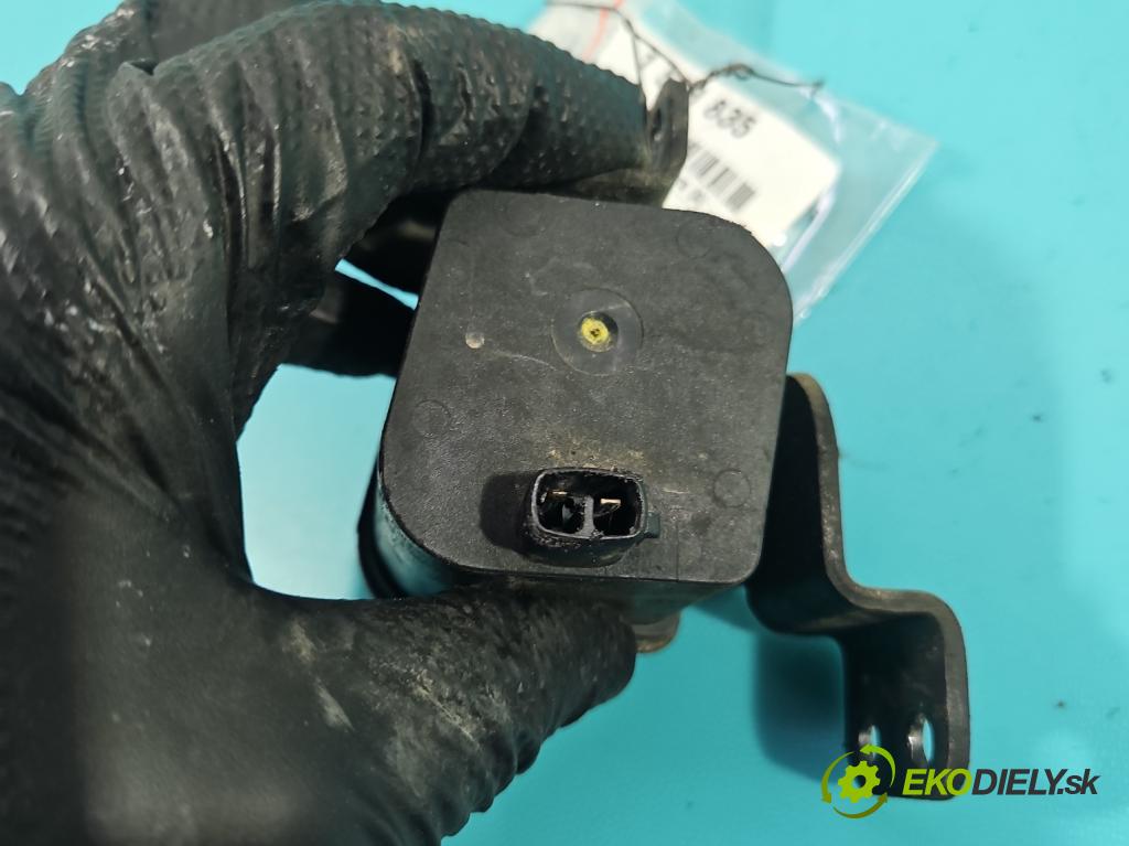 Chrysler Pacifica 3.5 V6 automatic 183 kW 3518 cm3 5- Ovladač: klapky: kolektor 04591825AC (Motorček ostatné)