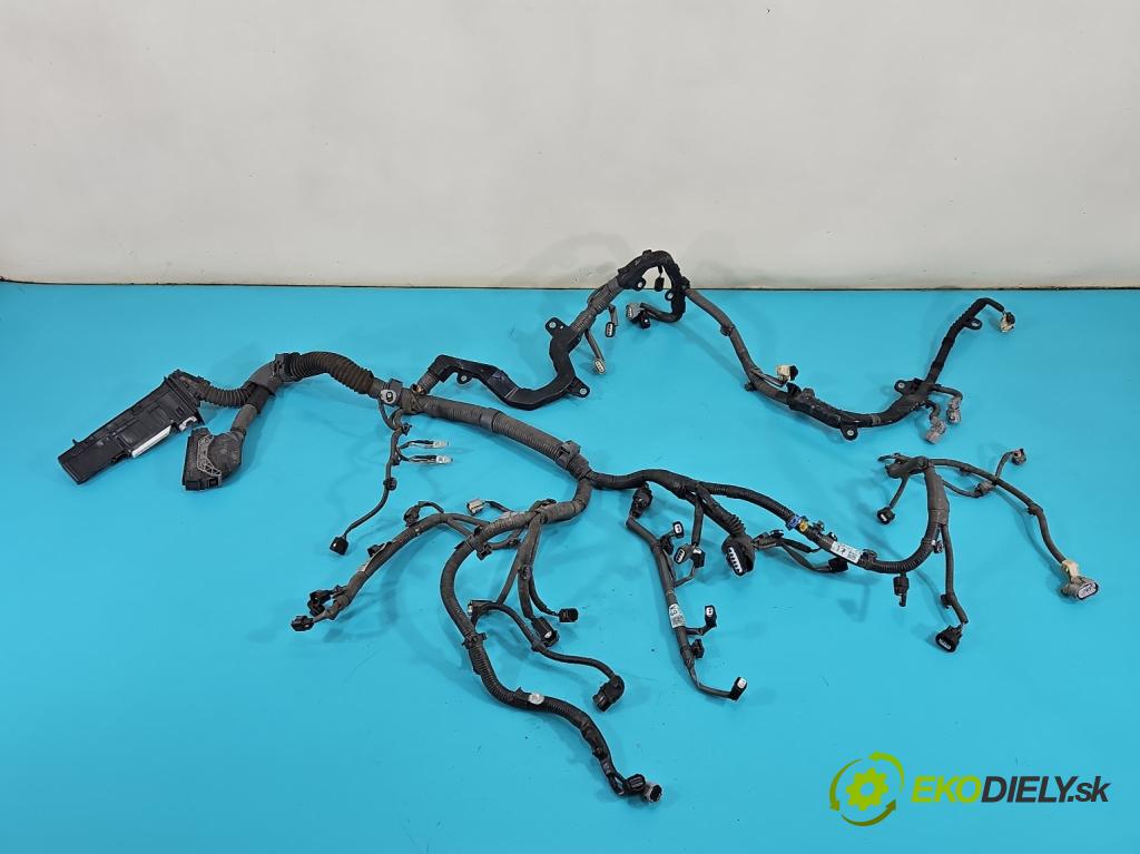 Lexus IS III 2014-2025 2.5 vvti 181KM automatic 133 kW 2494 cm3 4- Balíček: motoru 82125-30560A-1