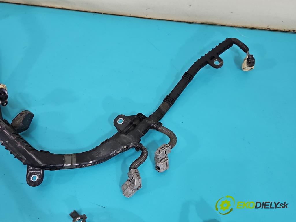 Lexus IS III 2014-2025 2.5 vvti 181KM automatic 133 kW 2494 cm3 4- Balíček: motoru 82125-30560A-1