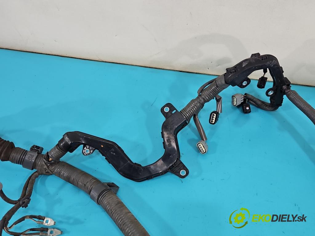 Lexus IS III 2014-2025 2.5 vvti 181KM automatic 133 kW 2494 cm3 4- Balíček: motoru 82125-30560A-1