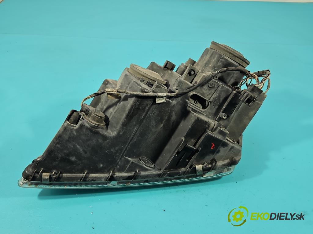 Chrysler Pacifica 3.5 V6 automatic 183 kW 3518 cm3 5- Reflektor: pravý  (Svetlo predné pravé)