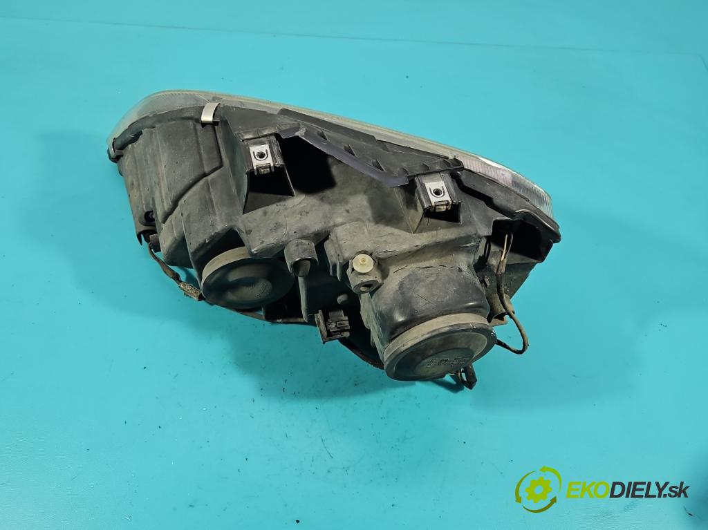 Chrysler Pacifica 3.5 V6 automatic 183 kW 3518 cm3 5- Reflektor: pravý  (Svetlo predné pravé)