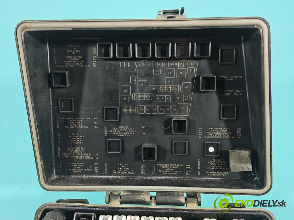 Chrysler Pacifica 3.5 V6 automatic 183 kW 3518 cm3 5- skříňka pojistková 04727832AH (Pojistková skříňka)