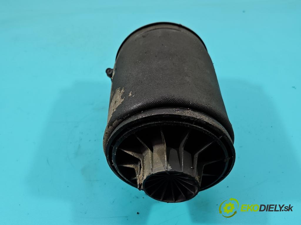 Jeep Grand Cherokee WK2 IV 2010-2021 3.0 CRD 241KM automatic 177 kW 2987 cm3 5- airbag pneumatická