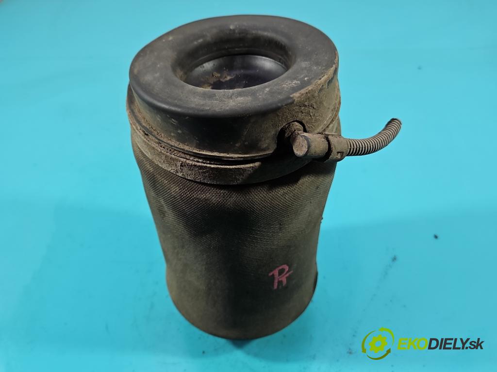 Jeep Grand Cherokee WK2 IV 2010-2021 3.0 CRD 241KM automatic 177 kW 2987 cm3 5- airbag pneumatická