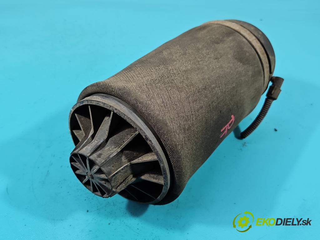 Jeep Grand Cherokee WK2 IV 2010-2021 3.0 CRD 241KM automatic 177 kW 2987 cm3 5- airbag pneumatická