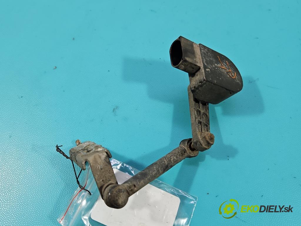 Jeep Grand Cherokee WK2 IV 2010-2021 3.0 CRD 241KM automatic 177 kW 2987 cm3 5- snímač nastavenia xenon 68164814AA (Snímač)