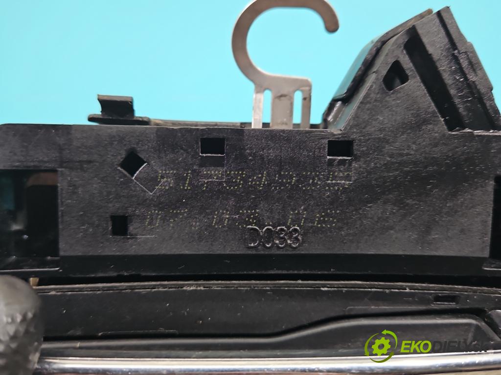 Fiat Croma II 2005-2010 1.9 jtd 120 hp manual 88 kW 1910 cm3 5- klika přední levé 51734935 (Vnější přední levá klika dveří)
