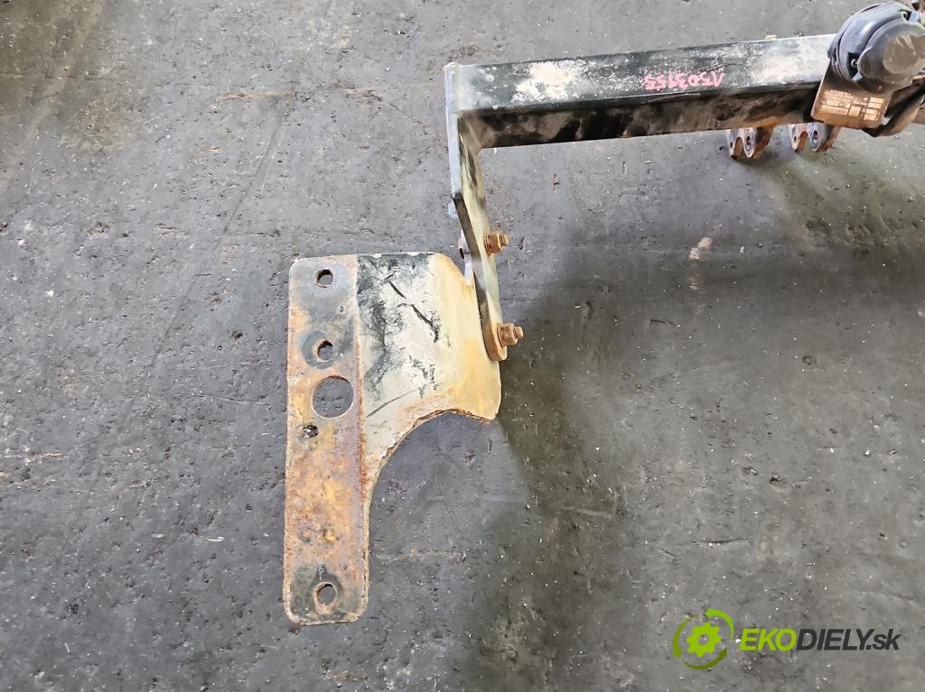 Toyota Avensis III T27 2009-2018 2.2 D-CAT 150 hp automatic 110 kW 2231 cm3 5- oko tažné  (Tažné zařízení)