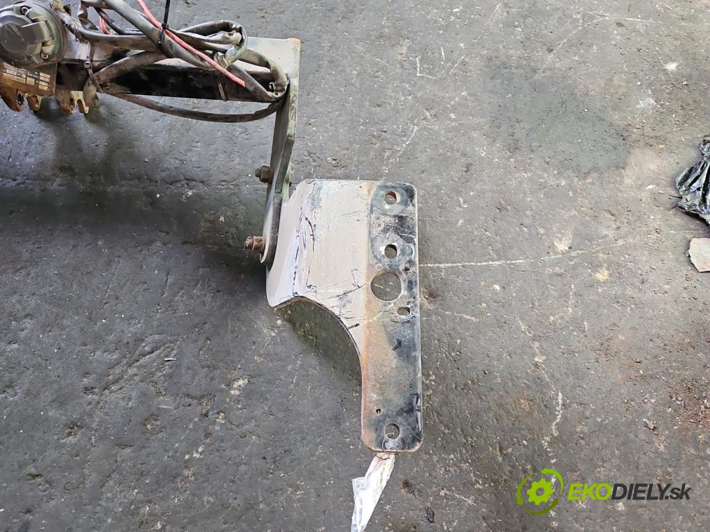 Toyota Avensis III T27 2009-2018 2.2 D-CAT 150 hp automatic 110 kW 2231 cm3 5- oko tažné  (Tažné zařízení)