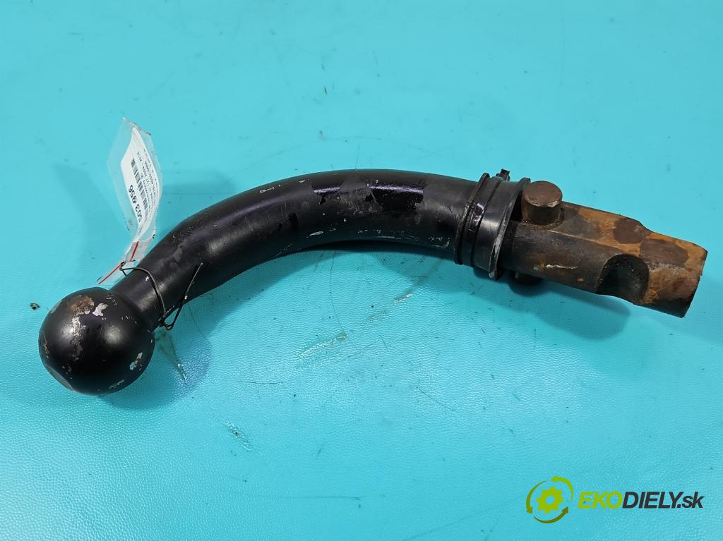 Toyota Avensis III T27 2009-2018 2.2 D-CAT 150 hp automatic 110 kW 2231 cm3 5- oko tažné  (Tažné zařízení)