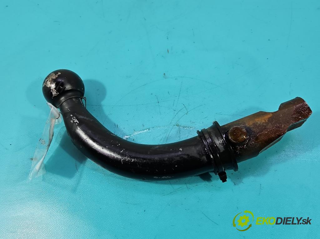 Toyota Avensis III T27 2009-2018 2.2 D-CAT 150 hp automatic 110 kW 2231 cm3 5- oko tažné  (Tažné zařízení)