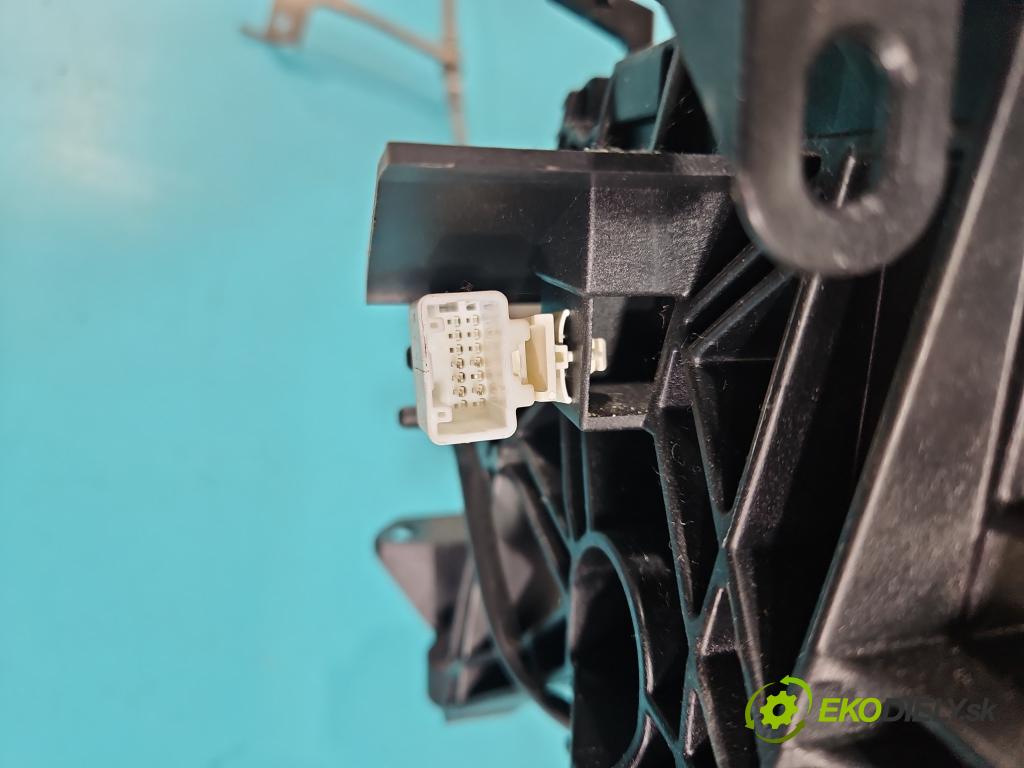 Toyota Avensis III T27 2009-2018 2.2 D-CAT 150 HP automatic 110 kW 2231 cm3 5- Páka: Změny: stupeň,rýchlosť 750584LH (Rýchlostná páka (kulisa))