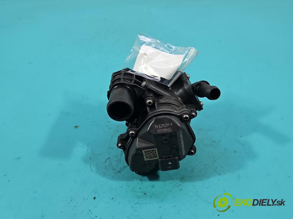 Opel Astra V  2015-2022 1.5 cdti 122 HP manual 90 kW 1496 cm3 5- čerpadlo voda: 55485324 (Vodná pumpa)