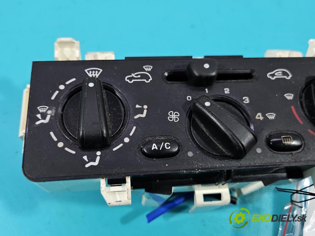 Citroen C3 I 2002-2009 1.4 8V 73 hp manual 54 kW 1360 cm3 5- palubní deska panel topení F664479W