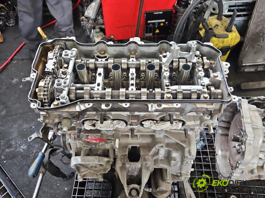 Lexus IS III 2014-2025 2.5 vvti 181KM automatic 133 kW 2494 cm3 4- motor benzín: 2AR