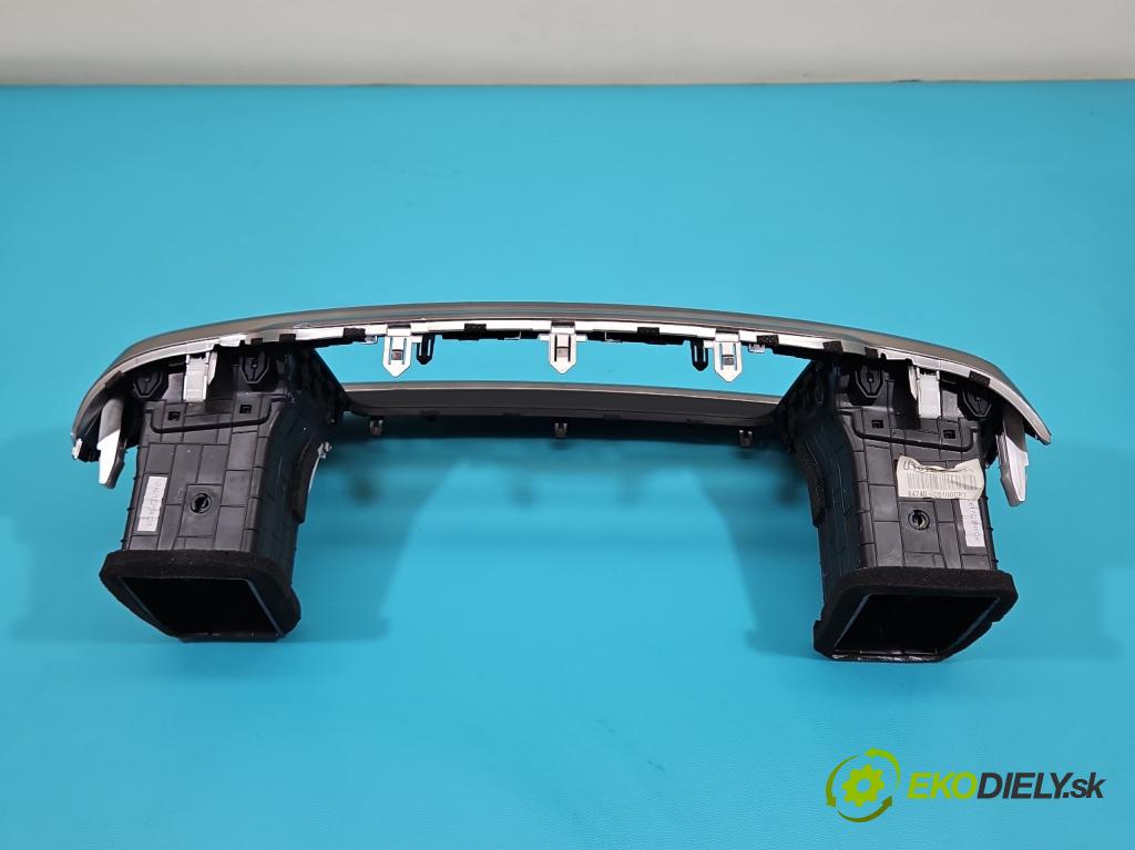 Kia Sorento III 2014-2020 2.0 crdi 185 HP automatic 136 kW 1999 cm3 5- Mřížka: kúrenia stredová 84740-C5100CP7 (Mriežka kúrenia (fukár))