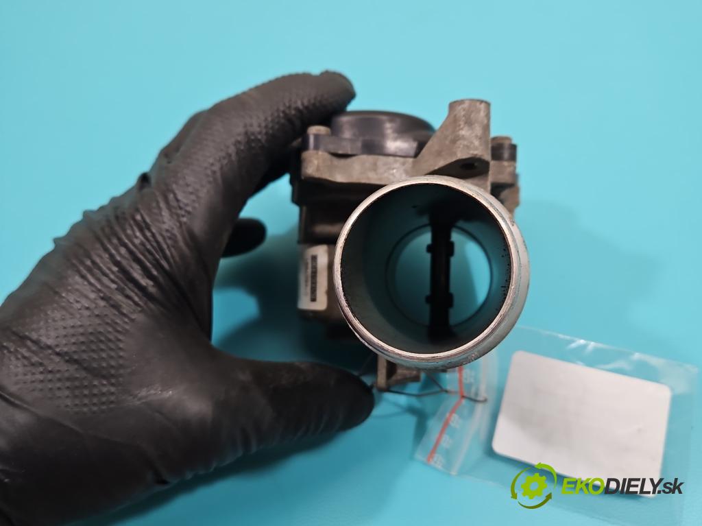 Renault Megane III 2008-2016 1.5 dci 110 HP manual 81 kW 1461 cm3 5- klapka 8200614985 (Škrtiaca klapka)