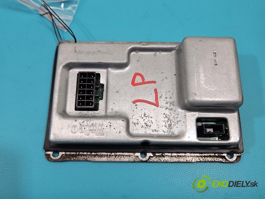 Audi A4 B6 2000-2004 1.9 tdi 101 HP manual 74 kW 1896 cm3 4- střídač: xenon 89027892 (Riadiaca jednotka xenónu)