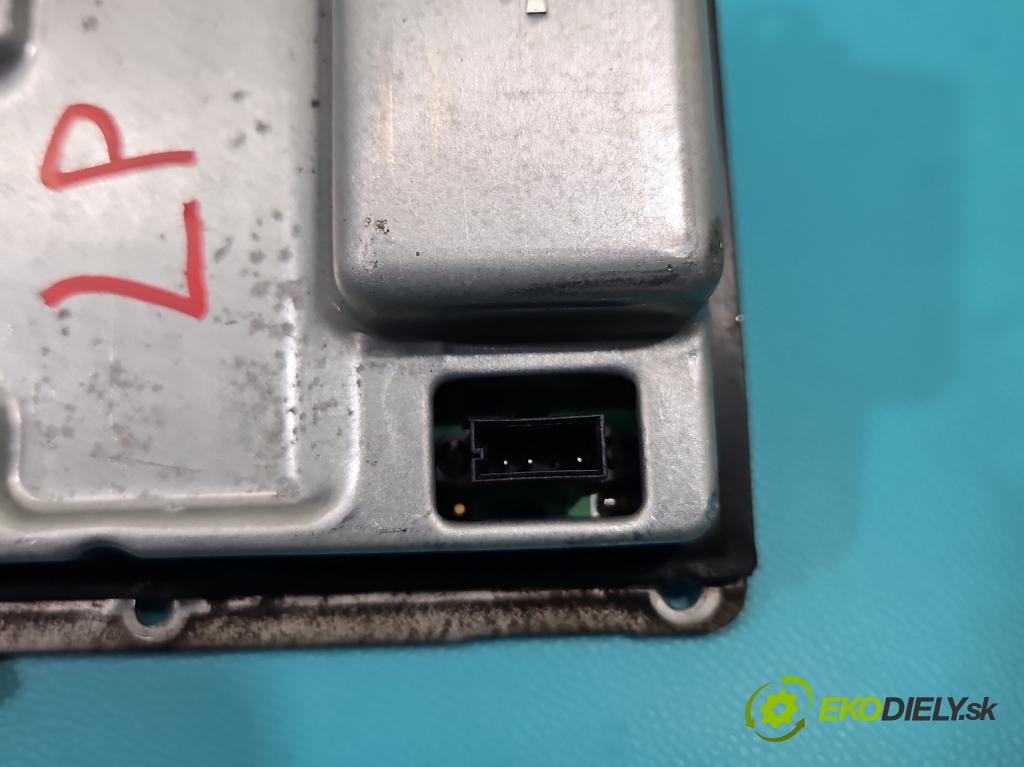 Audi A4 B6 2000-2004 1.9 tdi 101 HP manual 74 kW 1896 cm3 4- střídač: xenon 89027892 (Riadiaca jednotka xenónu)