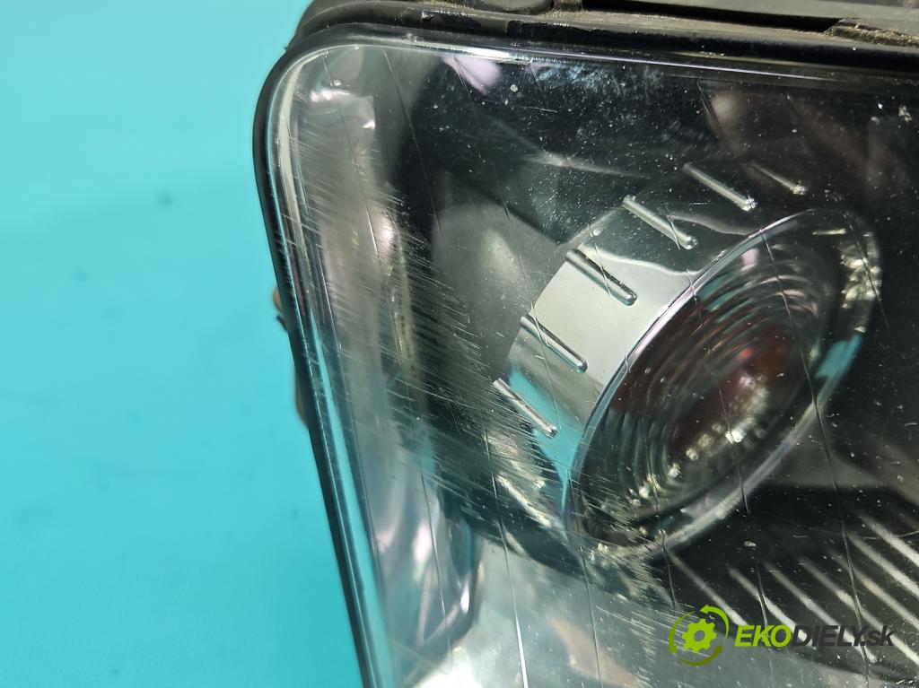 Audi A4 B6 2000-2004 1.9 tdi 101 hp manual 74 kW 1896 cm3 4- světlo pravý 8E0941030J (Pravé přední světlo)