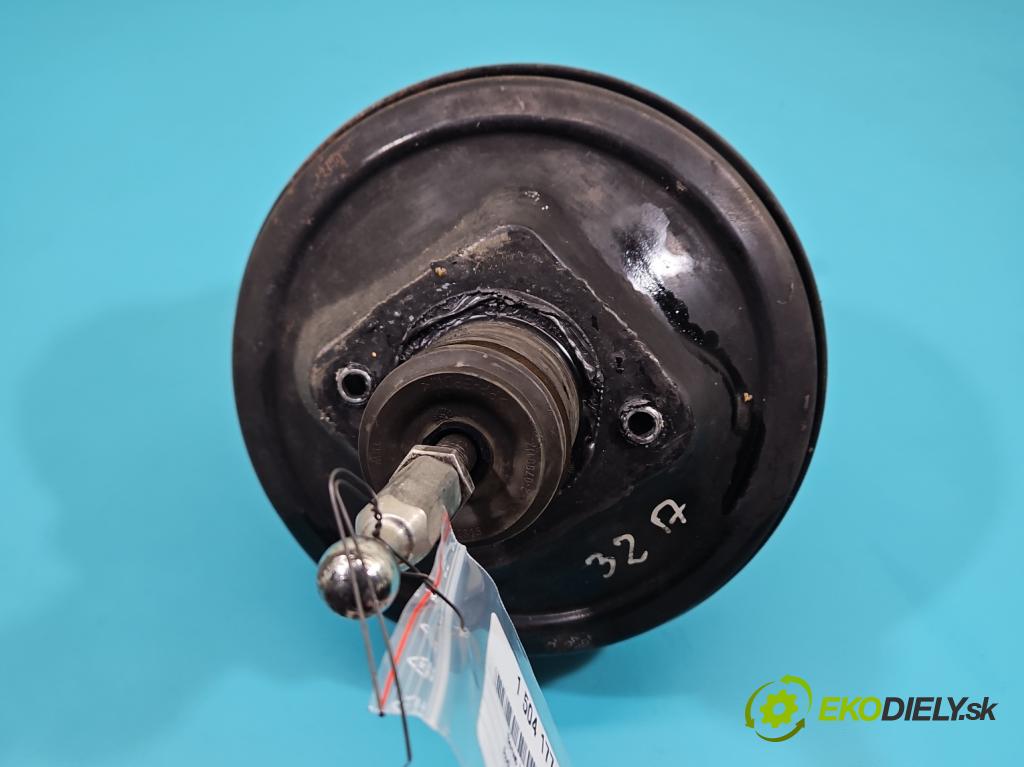 Audi A4 B6 2000-2004 1.9 tdi 101 hp manual 74 kW 1896 cm3 4- servo posilovač