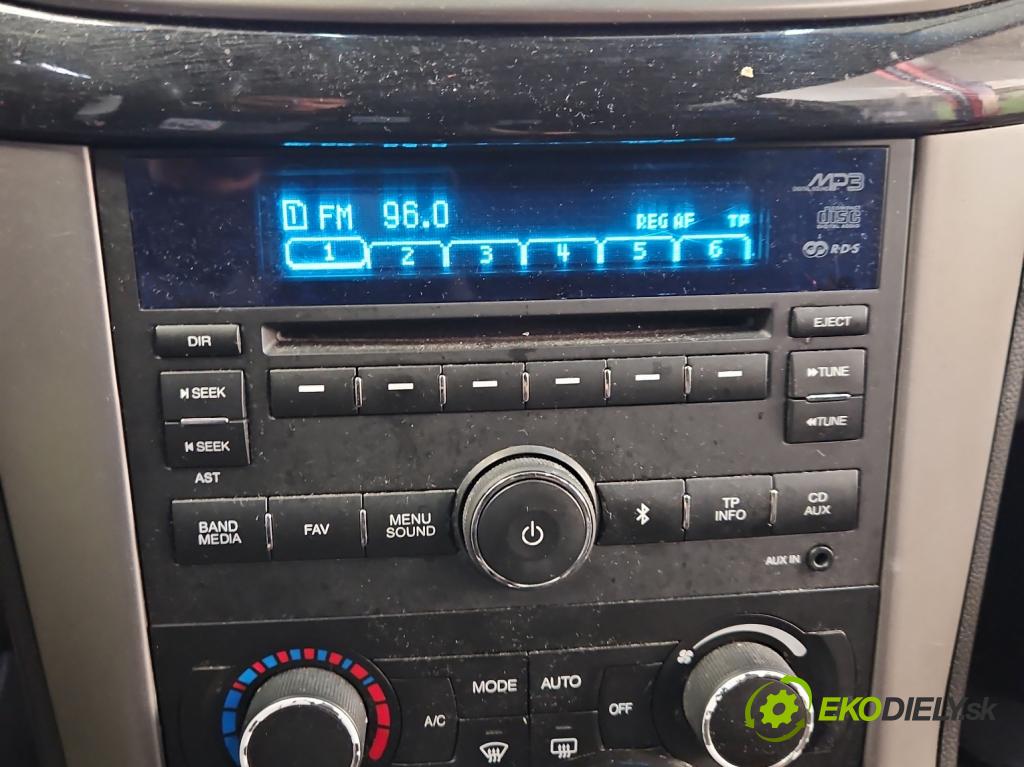 Chevrolet Captiva 2.2 VCDI 184hp automatic 135 kW 2231 cm3 5- Radio originál 95193263