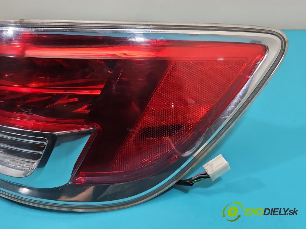 Mazda CX-9 3.7 V6 273KM: automatic 201 kW 3726 cm3 5- svetlo / reflektor zadné pravé  (Kľučka dverí ostatné)