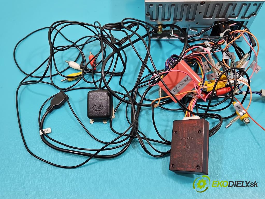 Mazda CX-9 3.7 V6 273KM: automatic 201 kW 3726 cm3 5- Radio