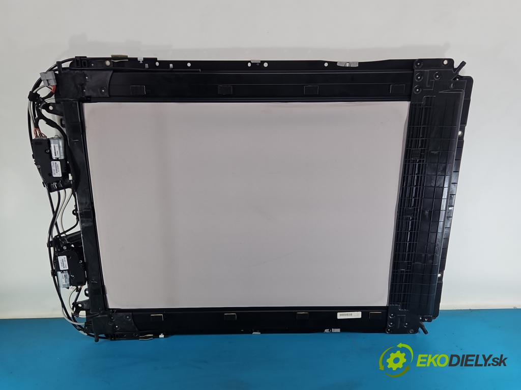 Jeep Grand Cherokee WK2 IV 2010-2021 3.0 CRD 241KM automatic 177 kW 2987 cm3 5- Střešní okno: 30020271G (Sklo karosérie)