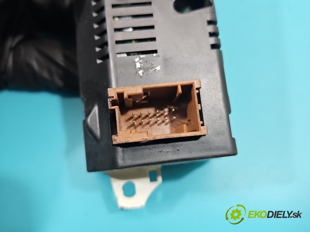 Peugeot 407 2.0 hdi 136 HP manual 100 kW 1997 cm3 4- Zobrazit:  (Prístrojová doska)