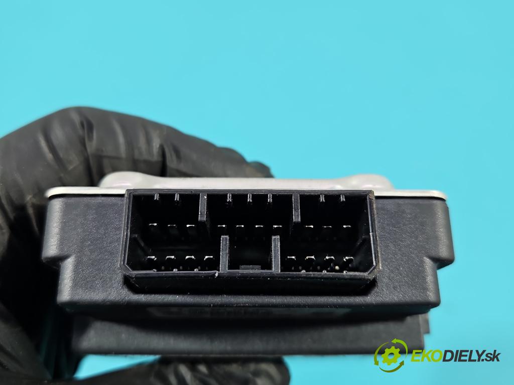 Kia Sorento III 2014-2020 2.0 crdi D4HA: 185 hp automatic 136 kW 1999 cm3 5- řídící jednotka 0260003742