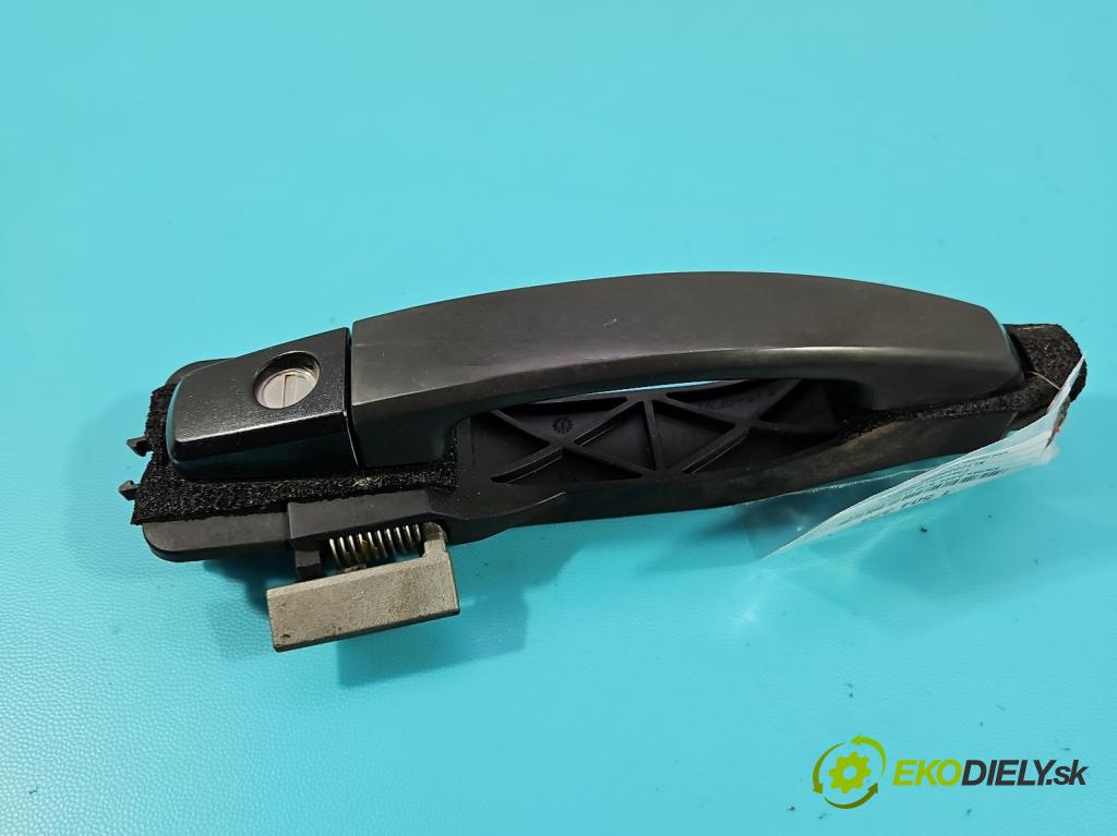 Chevrolet Captiva 2.2 VCDI 184hp automatic 135 kW 2231 cm3 5- rukoväť predné ľavé mimo:  (Kľučka dverí vonkajšia predná ľavá)