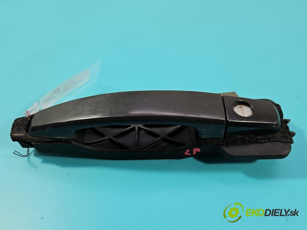 Chevrolet Captiva 2.2 VCDI 184hp automatic 135 kW 2231 cm3 5- rukoväť predné ľavé mimo:  (Kľučka dverí vonkajšia predná ľavá)