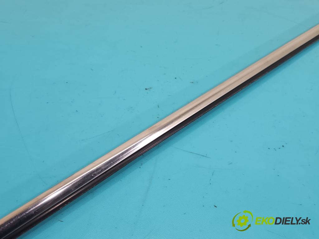 Kia Sorento III 2014-2020 2.0 crdi 185 hp automatic 136 kW 1999 cm3 5- Těsnění: dveře zadní pravé  (Karoserie ostatní)