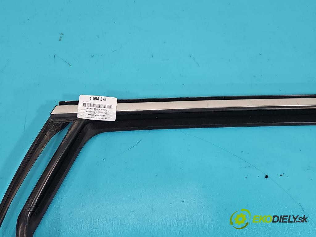 Kia Sorento III 2014-2020 2.0 crdi 185 hp automatic 136 kW 1999 cm3 5- Těsnění: dveře zadní pravé  (Karoserie ostatní)