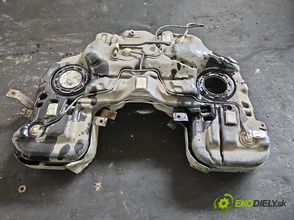 Jeep Grand Cherokee WK2 IV 2010-2021 3.0 CRD 241KM automatic 177 kW 2987 cm3 5- Nádrž: paliva  (Palivová nádrž)