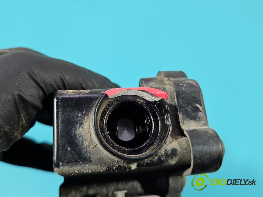 Kia Sorento III 2014-2020 2.0 crdi 185 HP automatic 136 kW 1999 cm3 5- Brzda manuál: elektrický: 59700-C5610 (Ručná brzda)