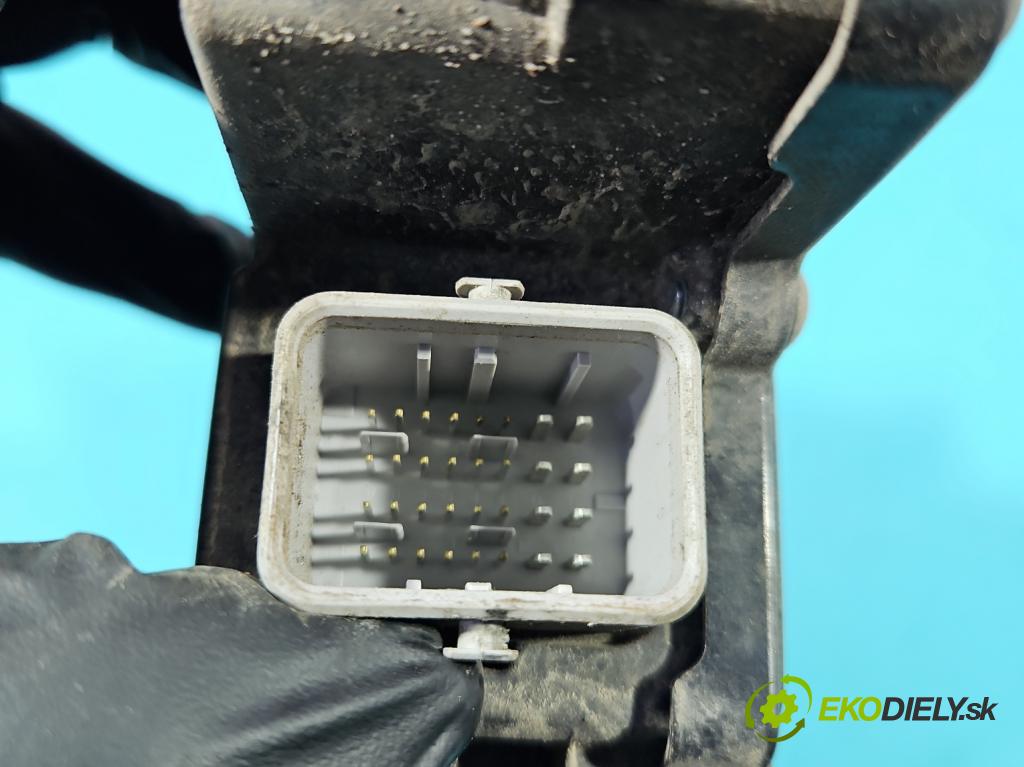 Kia Sorento III 2014-2020 2.0 crdi 185 HP automatic 136 kW 1999 cm3 5- Brzda manuál: elektrický: 59700-C5610 (Ručná brzda)