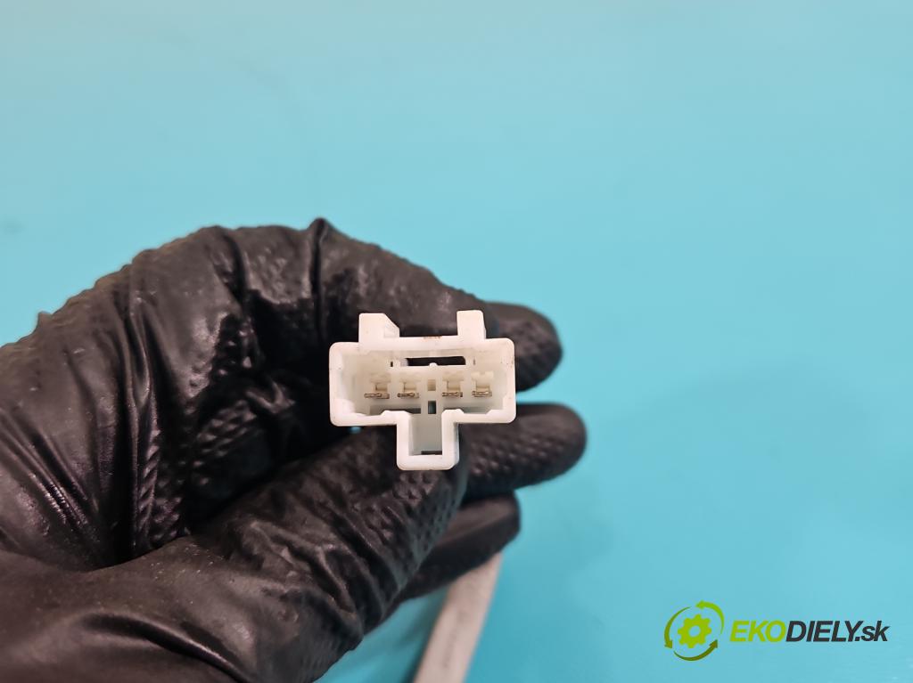 Kia Sorento III 2014-2020 2.0 crdi 185 hp automatic 136 kW 1999 cm3 5- Subwoofer: 96380-C6000 (Audio zařízení)